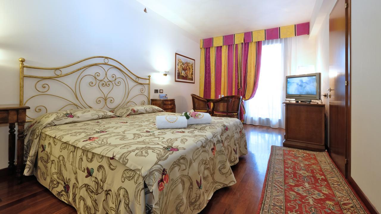 Villa Madrina Lovely And Dynamic Hotel Γκάρντα Εξωτερικό φωτογραφία